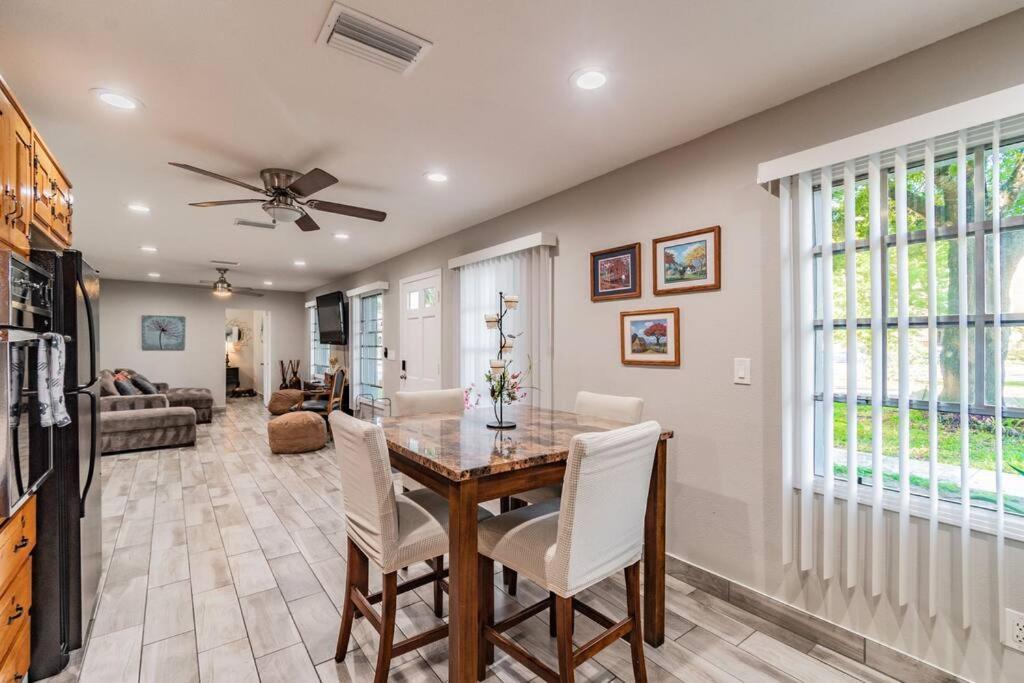 Holiday home Town 'n' Country Cozy Corner, Your Florida Fun Hub