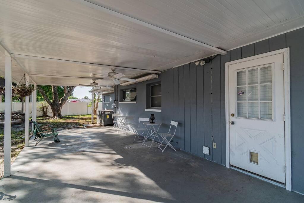 Town 'n' Country Cozy Corner, Your Florida Fun Hub Holiday home Tampa