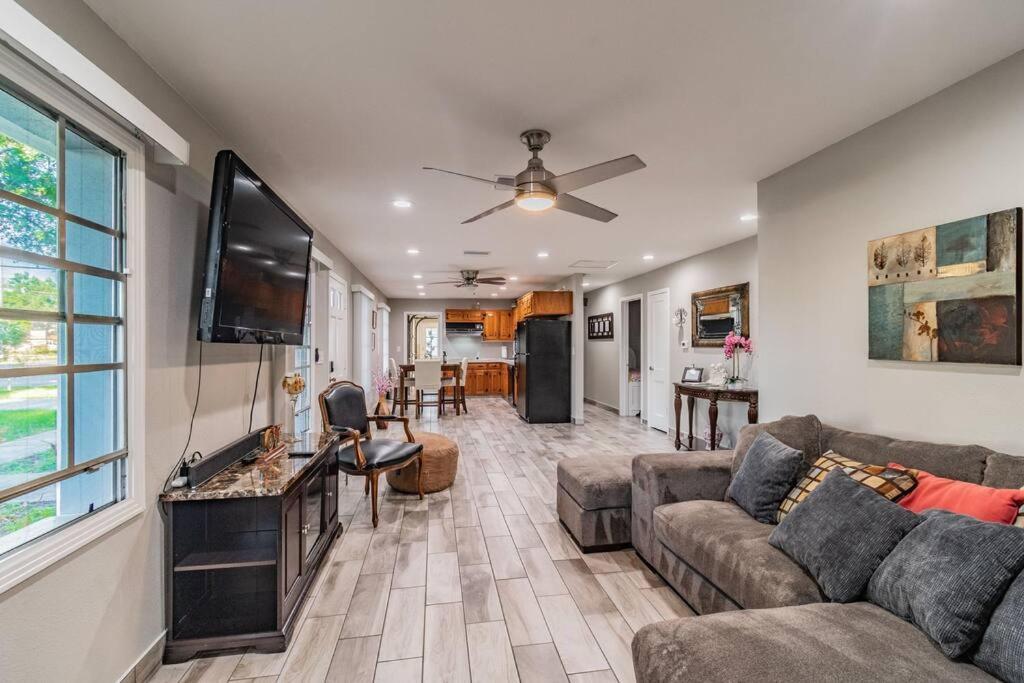 Holiday home Town 'n' Country Cozy Corner, Your Florida Fun Hub
